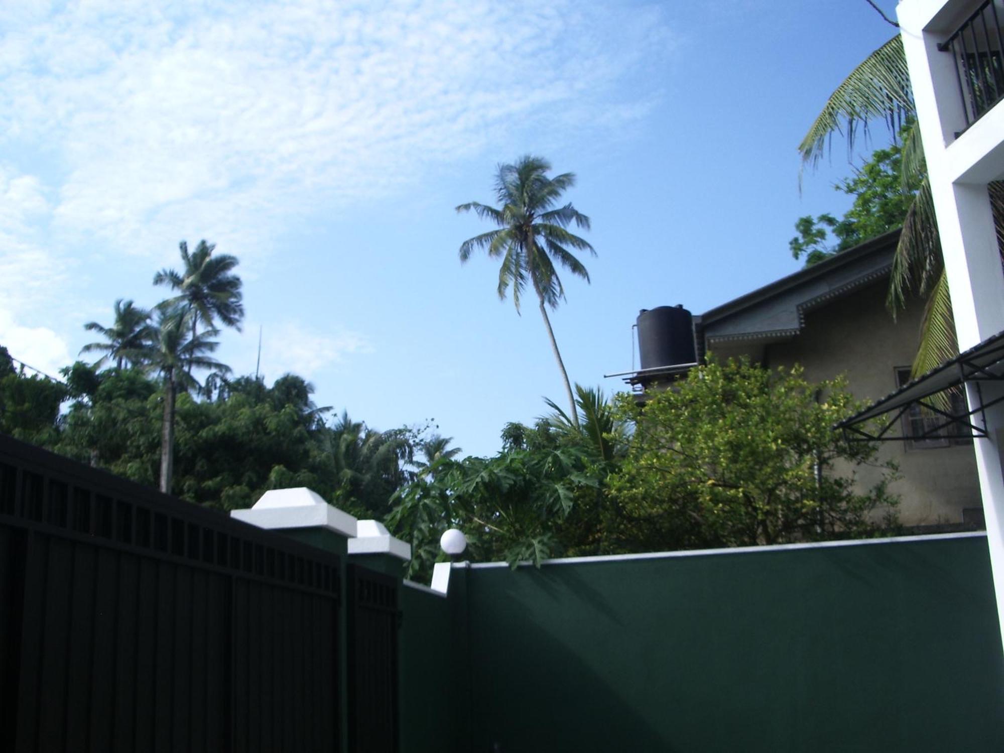 Hotel "Diana" Hikkaduwa Exterior foto